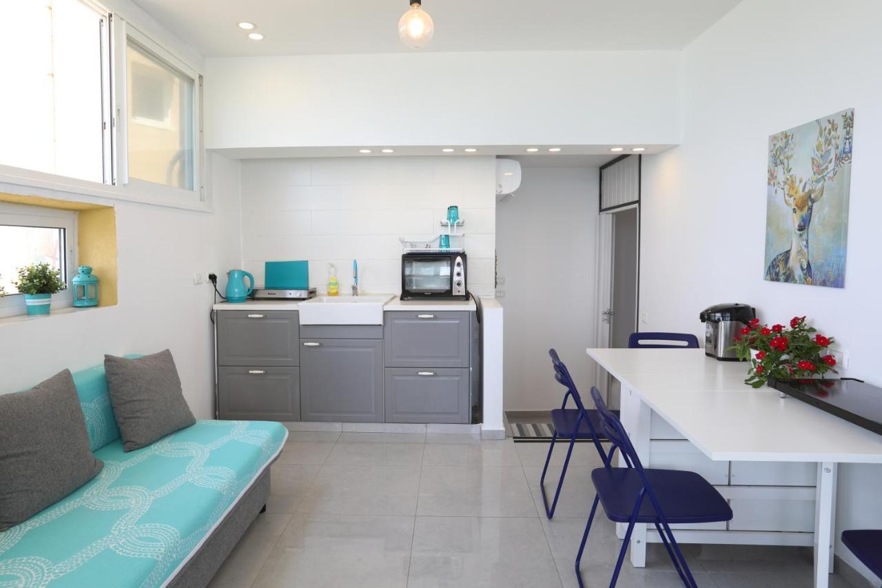 Magic On The Sea-Suites With A Private Jacuzzi And A Private Sea View Netanya Exterior foto