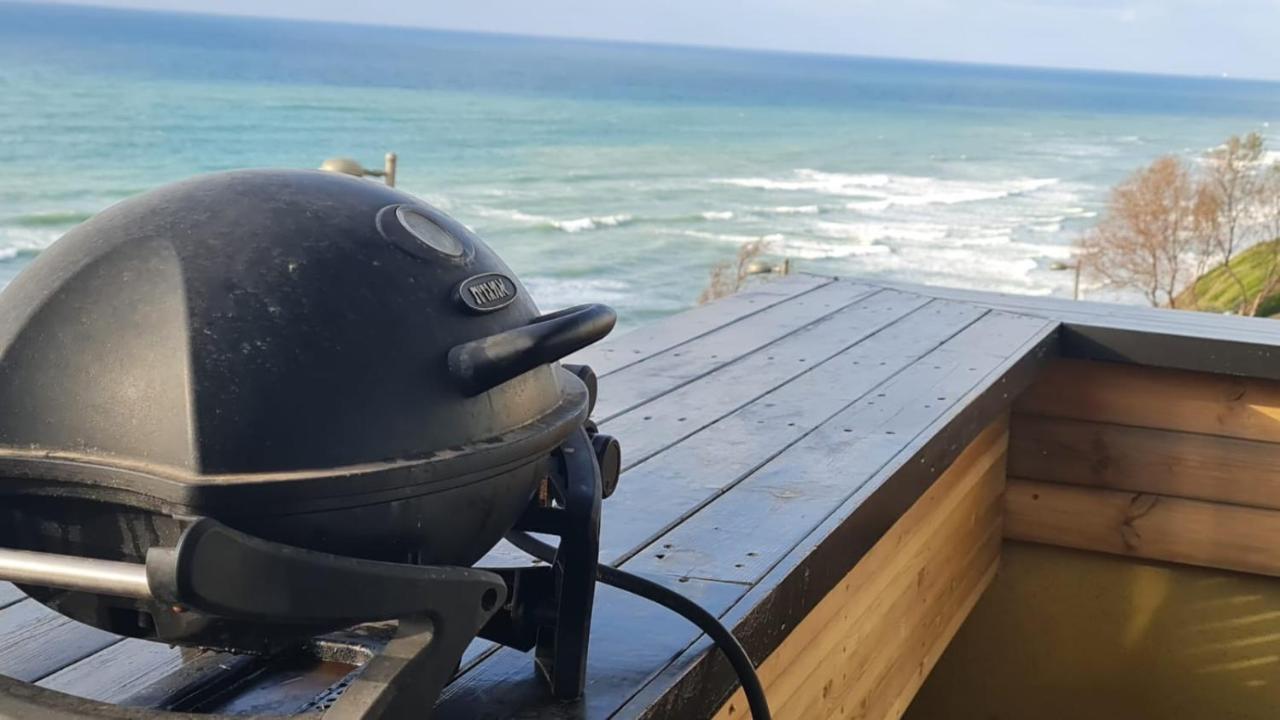 Magic On The Sea-Suites With A Private Jacuzzi And A Private Sea View Netanya Exterior foto